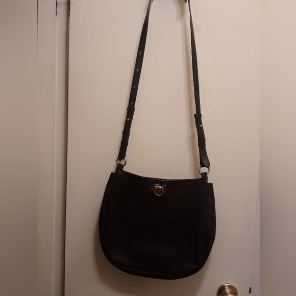 Salvatore Ferragamo-Gancini reverse grainy leather hobo shoulder bag in Black - Picture 11 of 15